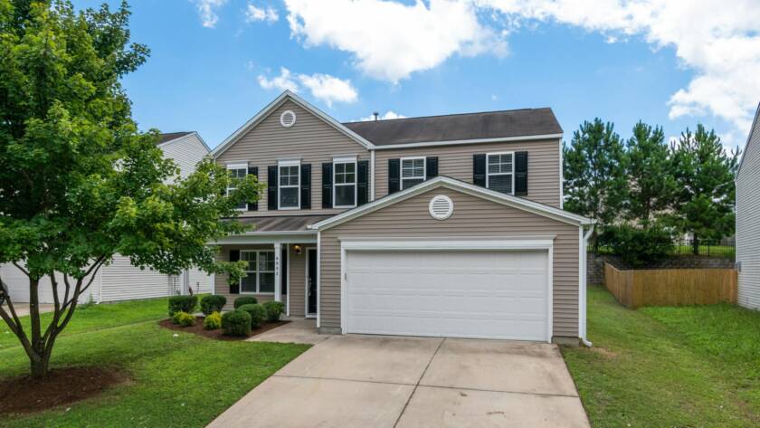 Vinyl Siding by Home Advisor